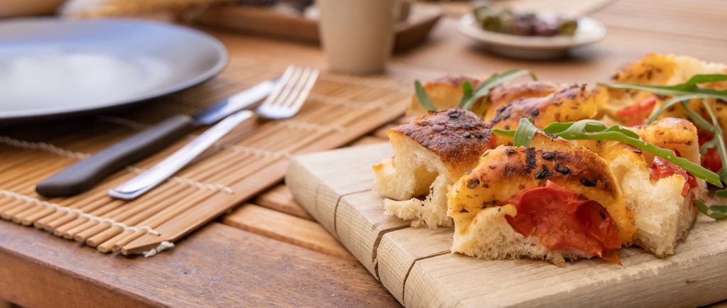 Focaccia aus Bari - typische pugliesische Gerichte